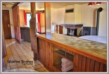 Maison 3 chambres, grand garage, terrain 7600 m²