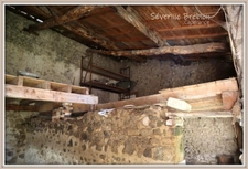 Maison 4 chambres, 3 granges, terrain de 1200 m², CELLES SUR DUROLLE (63)