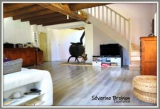 🏡 Maison rénovée en pierre de 166 m², 4 chambres, vaste séjour, dépendance, assainissement OK, avec ancien moulin et terrain de 1,8 hectare à Saint-Rémy-sur-Durolle