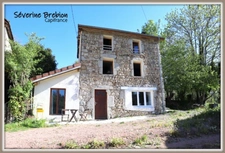 Charmante maison en pierre rénovée en 2011, au calme, terrain, 2/3 chambres, assainissement OK, Celles sur Durolle
