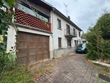 Maison de 116 m², 5 pièces, grand atelier, garage, terrain de 1000m² SAINT REMY SUR DUROLLE (63)
