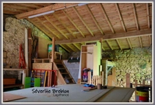 🏡 Maison rénovée en pierre de 166 m², 4 chambres, vaste séjour, dépendance, assainissement OK, avec ancien moulin et terrain de 1,8 hectare à Saint-Rémy-sur-Durolle