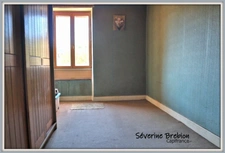 Maison 4 chambres, 3 granges, terrain de 1200 m², CELLES SUR DUROLLE (63)