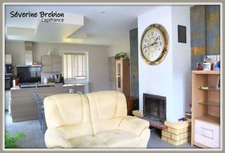 Maison rénovée avec 3 chambres, terrain, garage CHABRELOCHE (63)