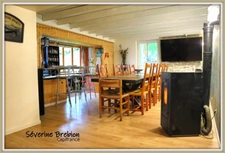 Ancienne ferme rénovée de 190 m², 4 chambres, avec grange, terrain de 11 000m² à Cervières