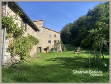 🏡 Maison rénovée en pierre de 166 m², 4 chambres, vaste séjour, dépendance, assainissement OK, avec ancien moulin et terrain de 1,8 hectare à Saint-Rémy-sur-Durolle