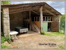 Ancienne ferme rénovée de 190 m², 4 chambres, avec grange, terrain de 11 000m² à Cervières