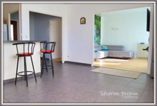 Charmante maison de 156 m², 3 chambres, garage, terrain plat et clôturé, PAC, tout à l'égout, au cœur de Chabreloche