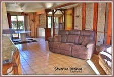 Maison 3 chambres, grand garage, terrain 7600 m²