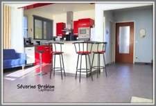 Charmante maison de 156 m², 3 chambres, garage, terrain plat et clôturé, PAC, tout à l'égout, au cœur de Chabreloche