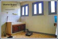 Immeuble vide composé de 2 appartements, 2 garages et un terrain à vendre CHABRELOCHE (63)