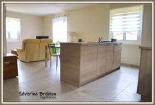 Maison rénovée avec 3 chambres, terrain, garage CHABRELOCHE (63)