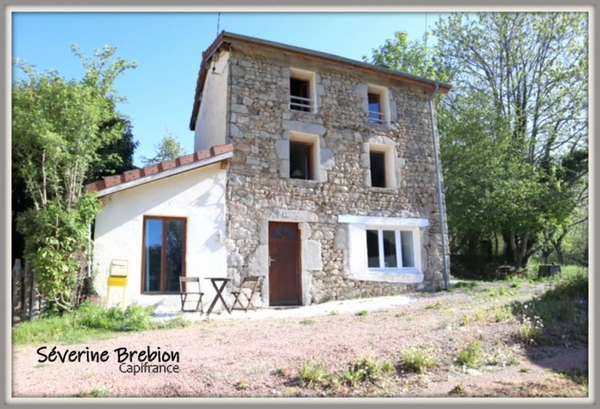 Charmante maison en pierre rénovée en 2011, au calme, terrain, 2/3 chambres, assainissement OK, Celles sur Durolle