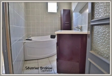 Maison rénovée, 3 chambres, terrain, garage VISCOMTAT (63)