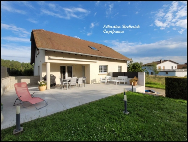 Dpt Moselle (57), à vendre SARREGUEMINES maison P6 de 166 m² (197 m² au sol)   