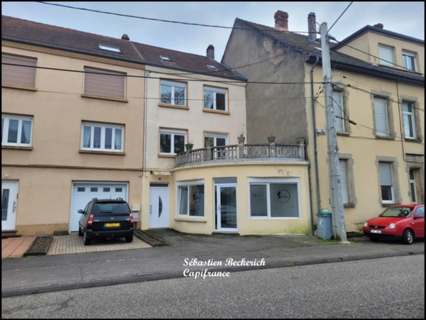 Dpt Moselle (57), à vendre SARRALBE maison P6 + Studio ou local  