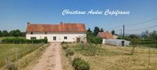 5 minutes de Génelard, au calme, maison en pierre, de plain-pied, rénovée en 2025, de 118.50 m², 135 m² de grenier aménageable, sur terrain de 2 161 m²
