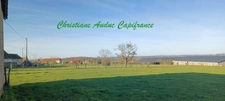 Entre Charolles, La Clayette et Paray le Monial, ancien corps de ferme en pierres, à rénover, sur parcelle de terrain de 900 m² environ.