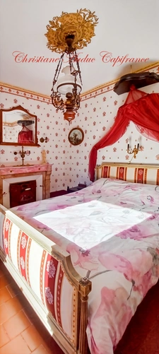 Between Cluny and Charolles, a property complex with 3 gîtes, totaling 190 m², on a 6,000 m² plot.