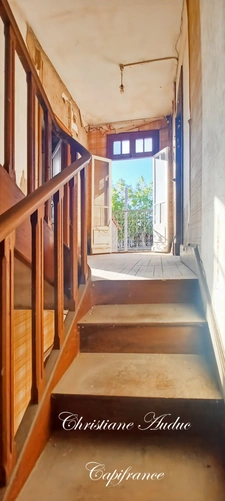 Vendenesse les Charolles, in a quiet location, stone and brick house of 136 m², on a plot of 854 m²