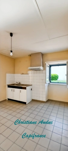 Saint Bonnet de Joux Particulier ou investisseur . Maison de centre bourg de 56 m² avec 1 chambre