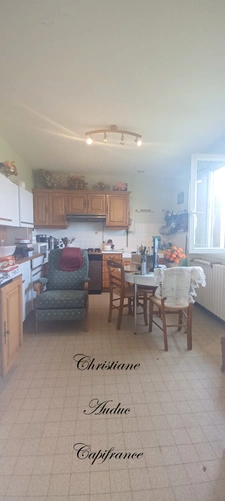 Between Cluny and Charolles, in Saint Bonnet de Joux, house from 1976, with basement, 89 m², on plot of land of 1,160 m²