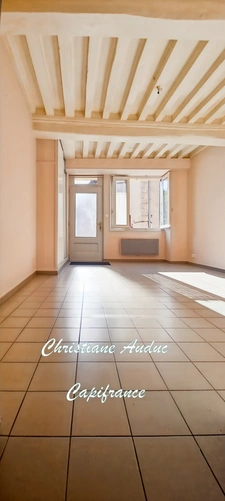 Saint Bonnet de Joux Particulier ou investisseur . Maison de centre bourg de 56 m² avec 1 chambre