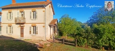 Vendenesse les Charolles, in a quiet location, stone and brick house of 136 m², on a plot of 854 m²