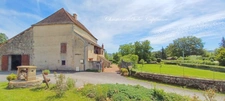 A charming old farmhouse near Cluny, on a plot of land exceeding 5,000 m².