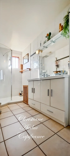 Entre Cluny et Charolles, VEROSVRES, maison de 2005 de 106 m², avec piscine, 3 chambres, sur terrain de 1870 m²