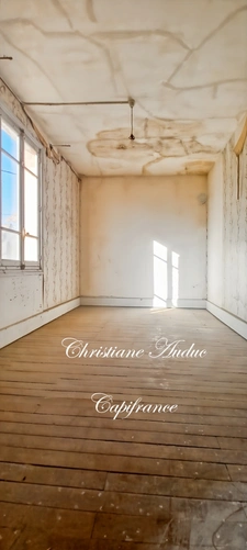 Vendenesse les Charolles, in a quiet location, stone and brick house of 136 m², on a plot of 854 m²