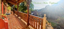 Between Cluny and Charolles, a property complex with 3 gîtes, totaling 190 m², on a 6,000 m² plot.