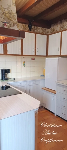 Entre Cluny et Charolles, maison de centre bourg de 153 m², avec 2 logements.