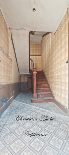 Vendenesse les Charolles, in a quiet location, stone and brick house of 136 m², on a plot of 854 m²