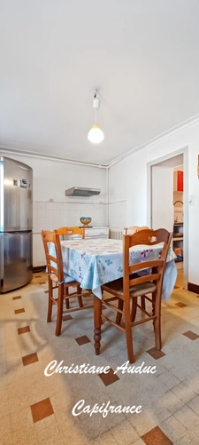 Saint Bonnet de Joux. Investissement locatif. Maison avec locataire en place, 3 pièces, 70 m², avec cour, sur terrain de 191 m²