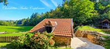 Between Cluny and Charolles, a property complex with 3 gîtes, totaling 190 m², on a 6,000 m² plot.