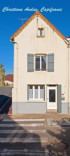 Saint Bonnet de Joux Particulier ou investisseur . Maison de centre bourg de 56 m² avec 1 chambre
