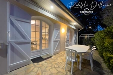 Family home with swimming pool on the outskirts of Lyon