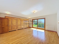VETRAZ-MONTHOUX – Maison individuelle de 270 m² – Pièce de vie 110 m² – Terrain 4 851 m² sans vis-à-vis
