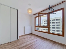 Appartement à louer 3 pièces AMBILLY (74)