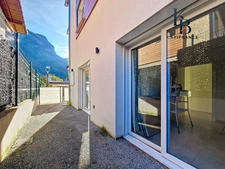 Appartement T2 récent avec entrée indépendante et extérieur à Scionzier
