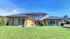 à louer VETRAZ MONTHOUX Villa d'Architecte T4 de 181 m² - Terrain de 1 224,00 m² 