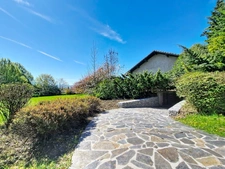 VETRAZ-MONTHOUX – Maison individuelle de 270 m² – Pièce de vie 110 m² – Terrain 4 851 m² sans vis-à-vis