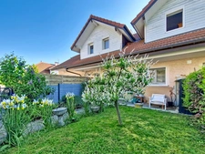 REIGNIER-ÉSERY – Maison mitoyenne 105 m² – 3 chambres – jardin – double garage