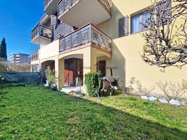 GAILLARD – Appartement T4 en rez-de-jardin avec garage
