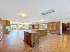 VETRAZ-MONTHOUX – Maison individuelle de 270 m² – Pièce de vie 110 m² – Terrain 4 851 m² sans vis-à-vis