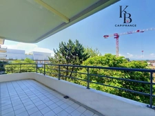 AMBILLY, appartement T3 de 70 m² avec terrasse de 23 m² à deux pas de la douane