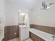AMBILLY, appartement T3 de 70 m² avec terrasse de 23 m² à deux pas de la douane