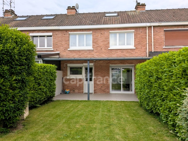 MAISON BATIR AVEC 4 CHAMBRES, JARDIN ET GARAGE