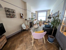 JOLIE MAISON SEMI BOURGEOISE 